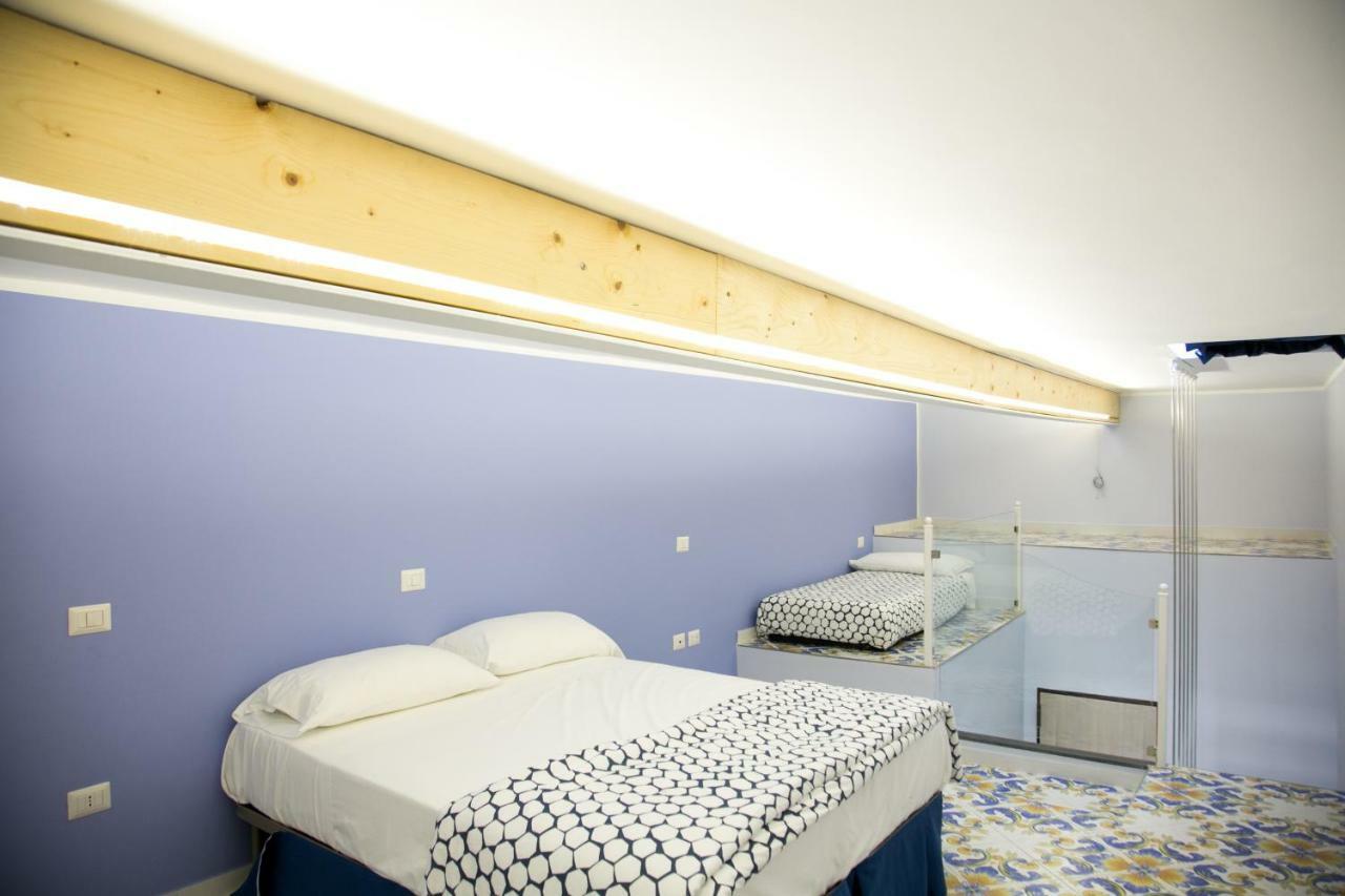 Casa Niccolo Apartment Наполи Екстериор снимка