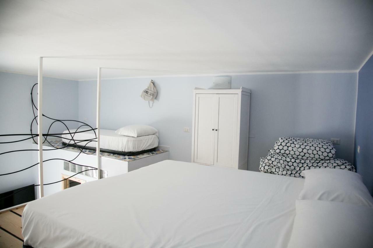 Casa Niccolo Apartment Наполи Екстериор снимка