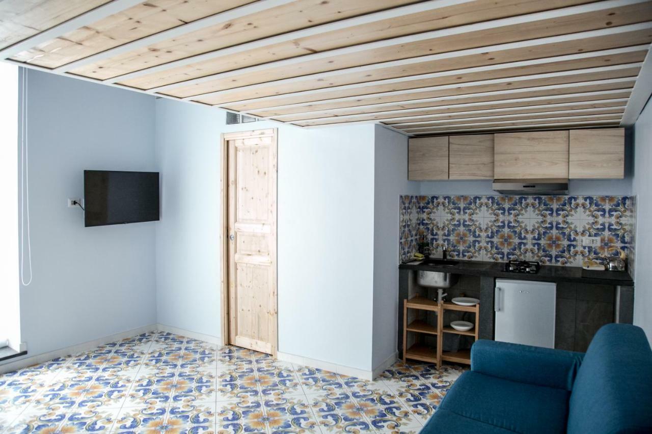 Casa Niccolo Apartment Наполи Екстериор снимка