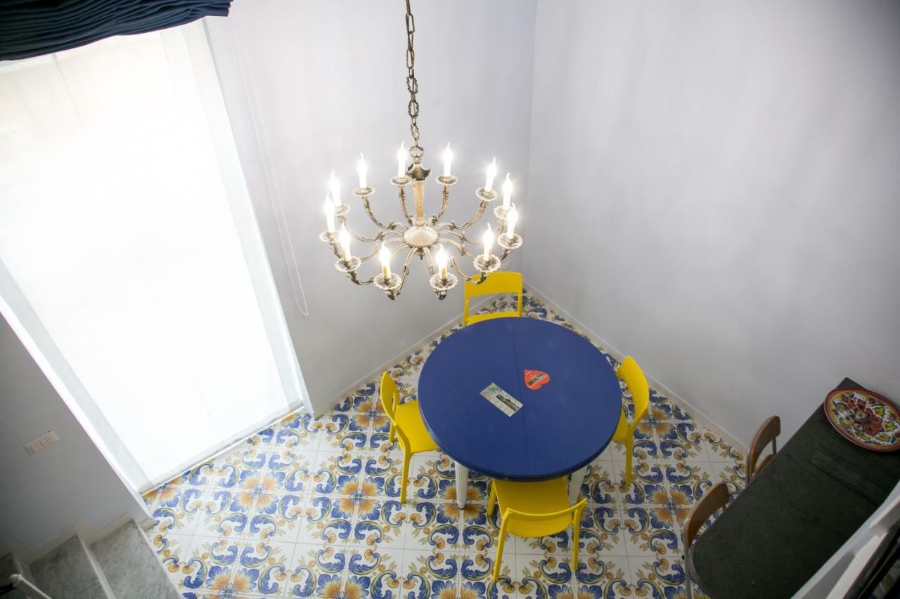Casa Niccolo Apartment Наполи Екстериор снимка