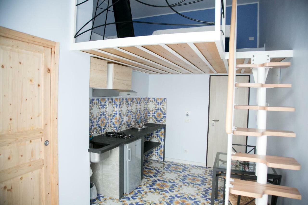 Casa Niccolo Apartment Наполи Екстериор снимка