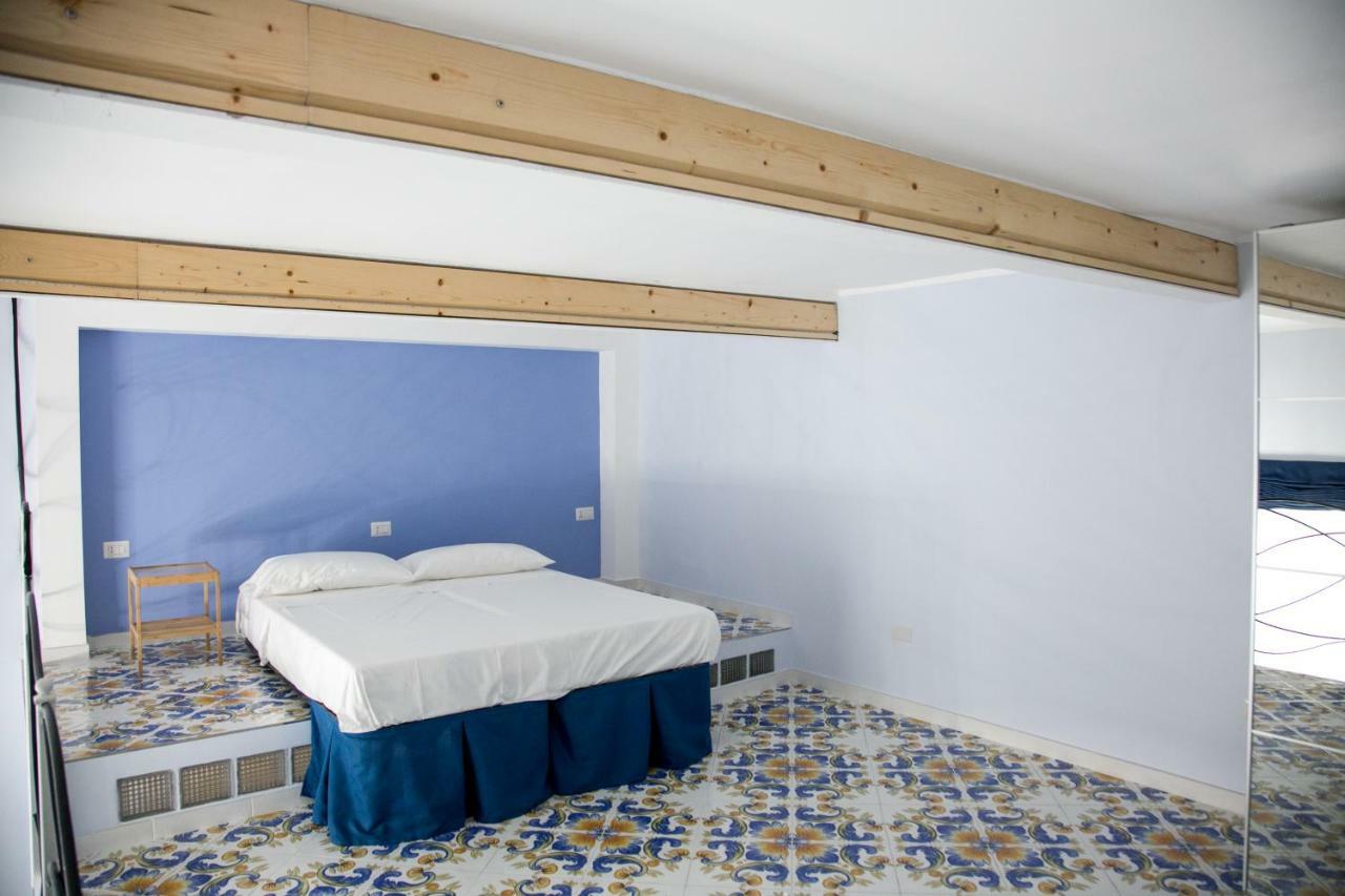 Casa Niccolo Apartment Наполи Екстериор снимка