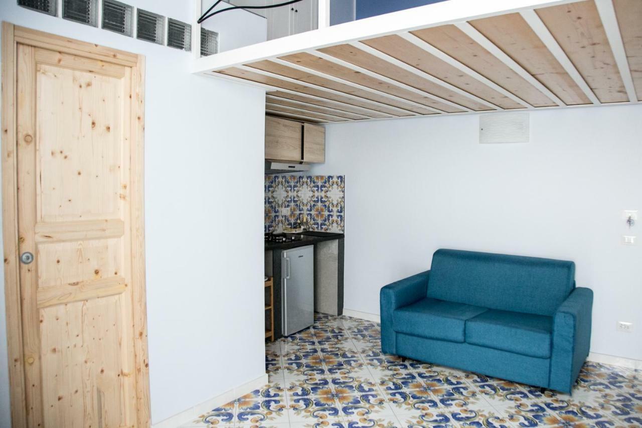 Casa Niccolo Apartment Наполи Екстериор снимка